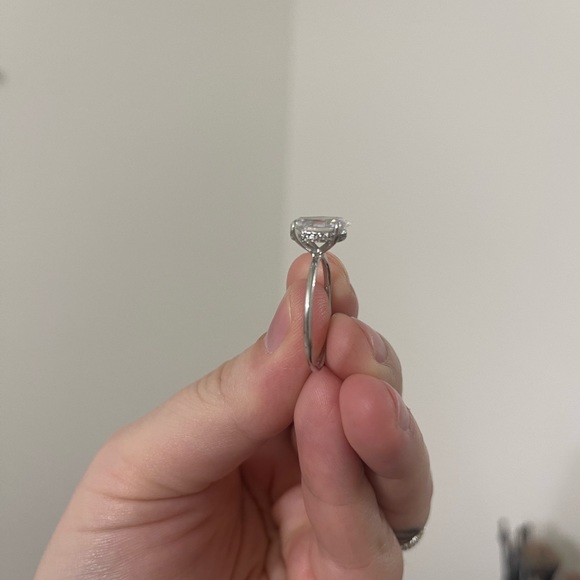 Everly Rings Milly - Picture 4 of 9